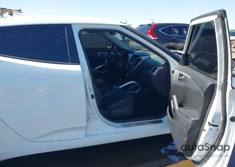 2014 Hyundai Veloster Re:flex W/Black из США, поврежденный, VIN KMHTC6AD4EU213537